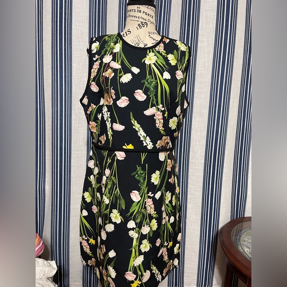 Victoria Beckham for Target dress - Picture 1 of 3